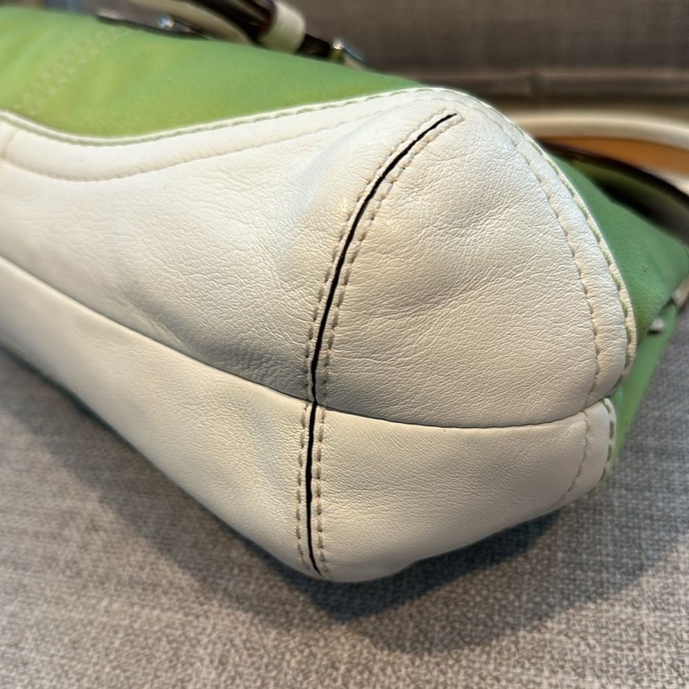 New Coach vintage Soho Green White Signature Satchel Hobo Bag Flap Buckle - Picture 12 of 17